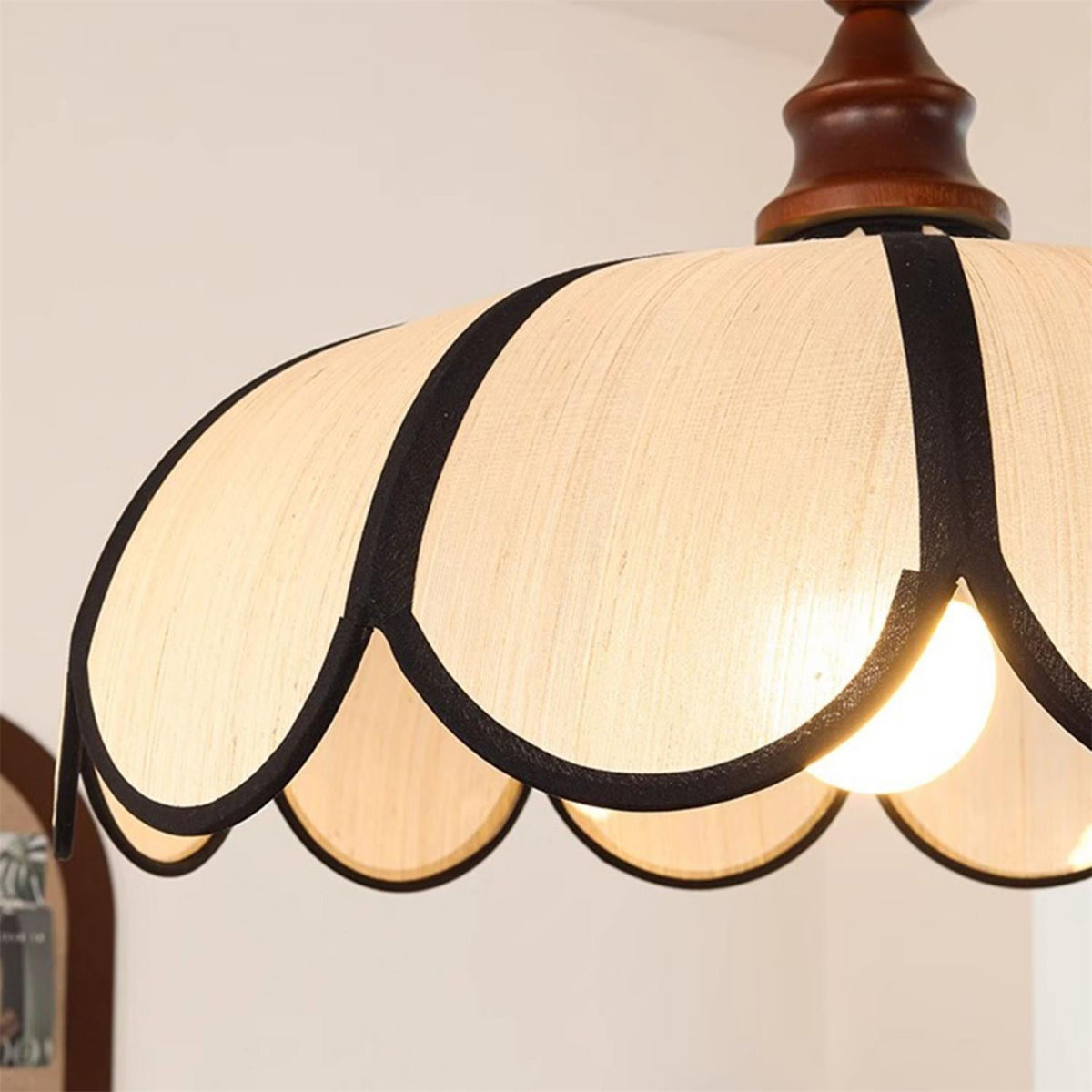 Bellerin Abaca Pendant
