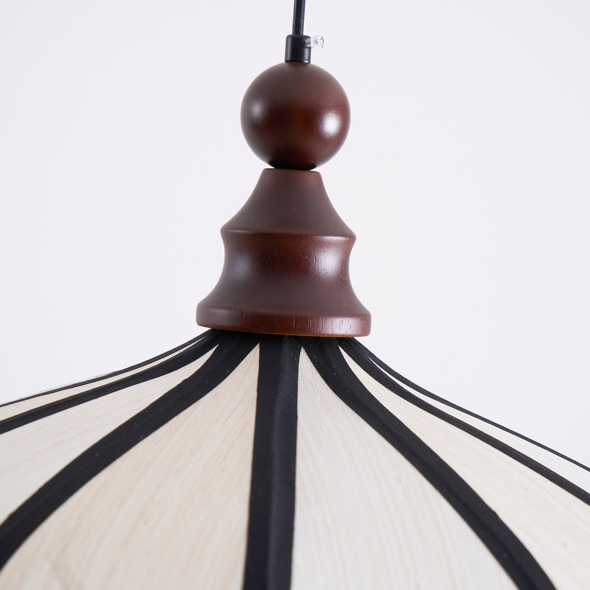 Bellerin Abaca Pendant