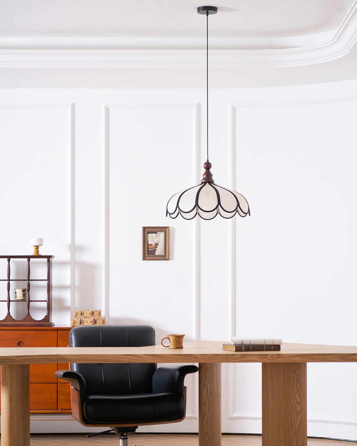 Bellerin Abaca Pendant