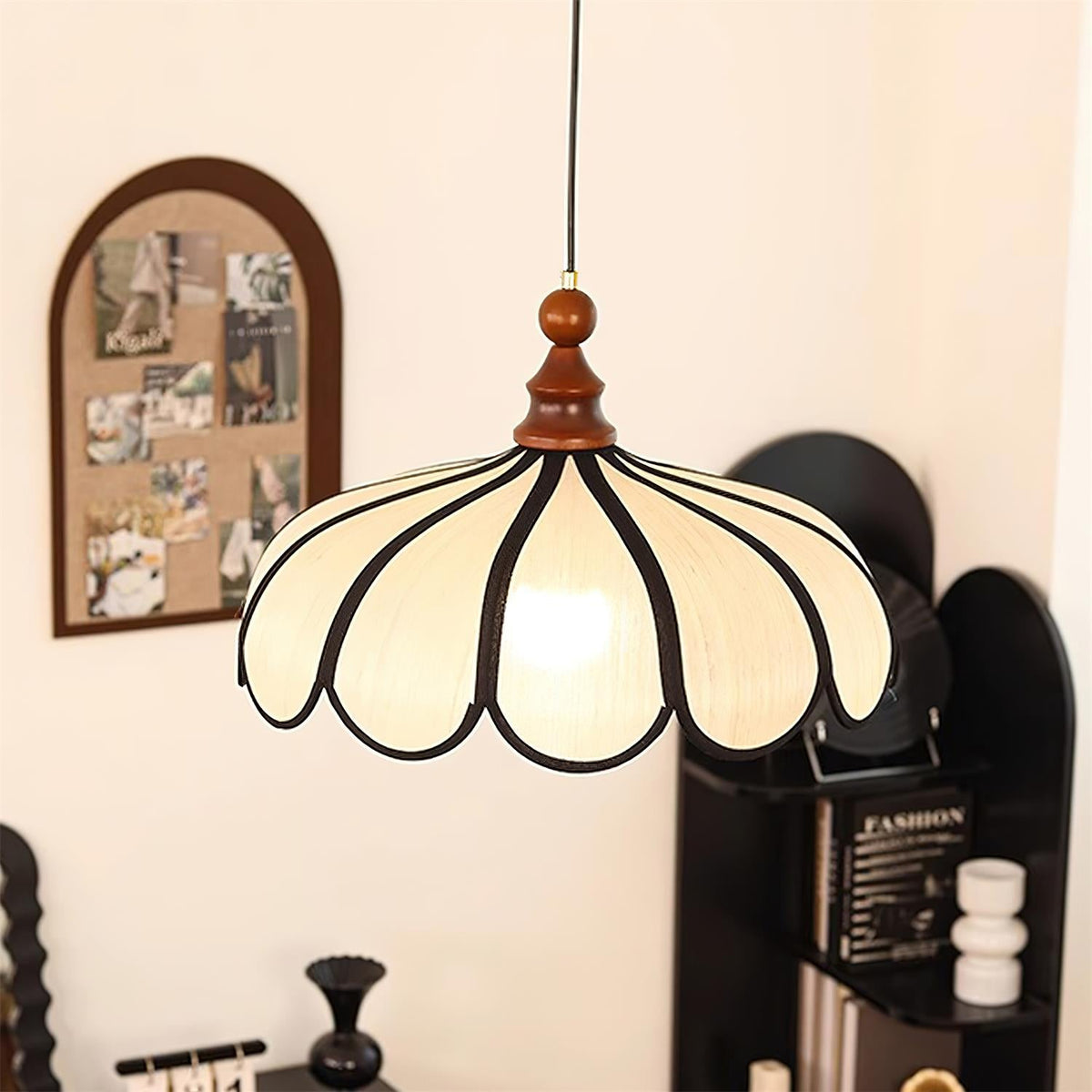 Bellerin Abaca Pendant