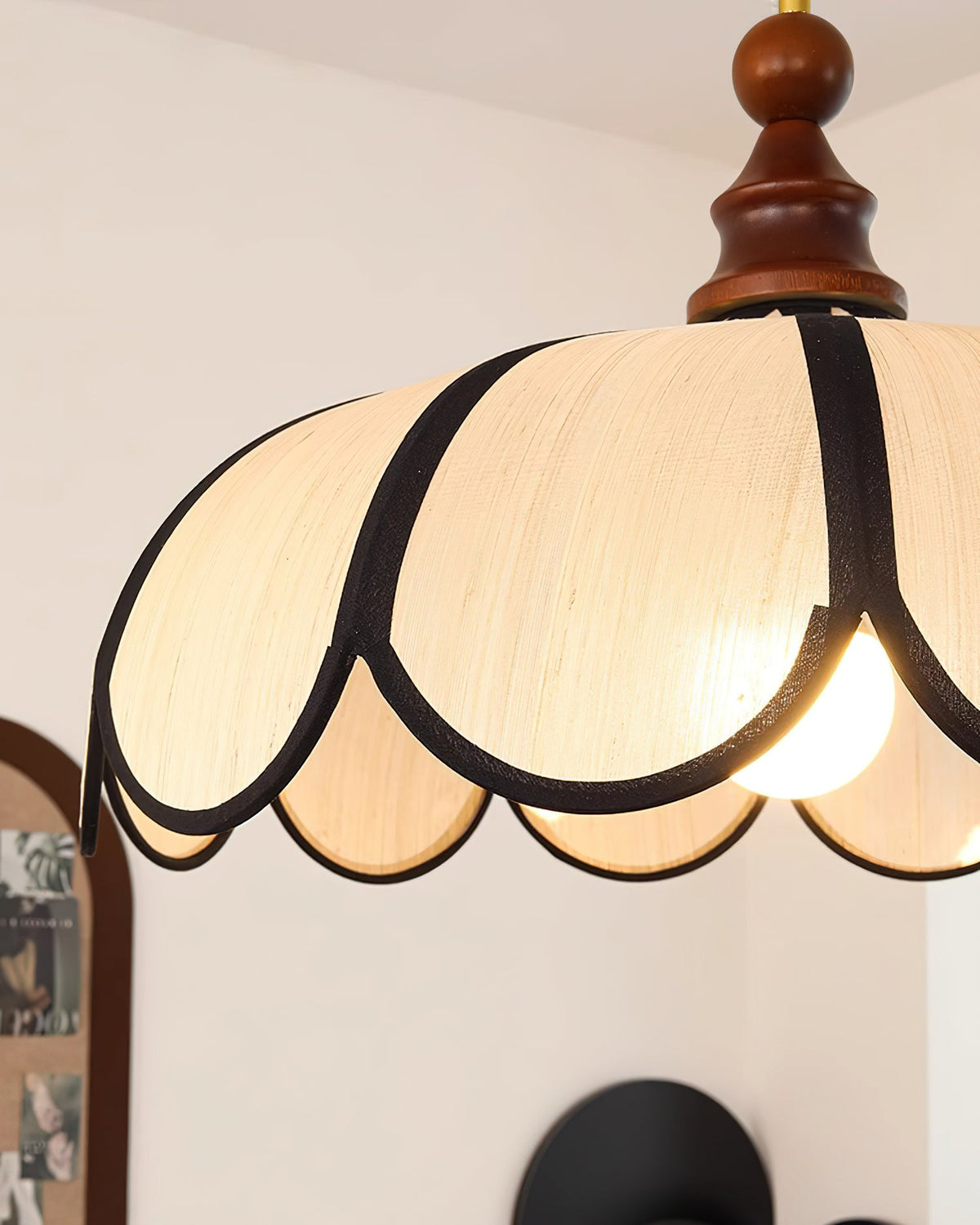 Bellerin Abaca Pendant