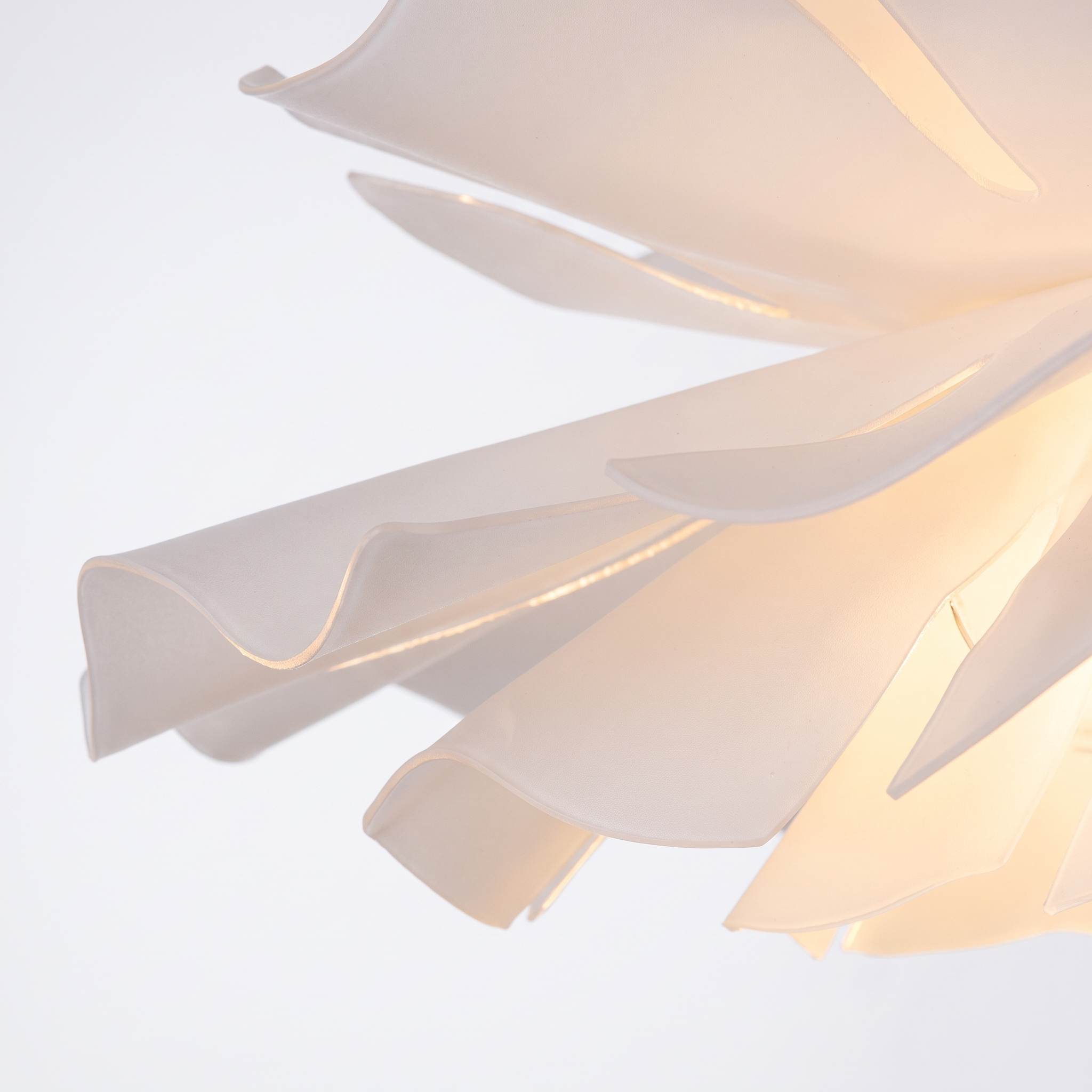 AIR HAVEN Acrylic Bloom Chandelier - Material Detail