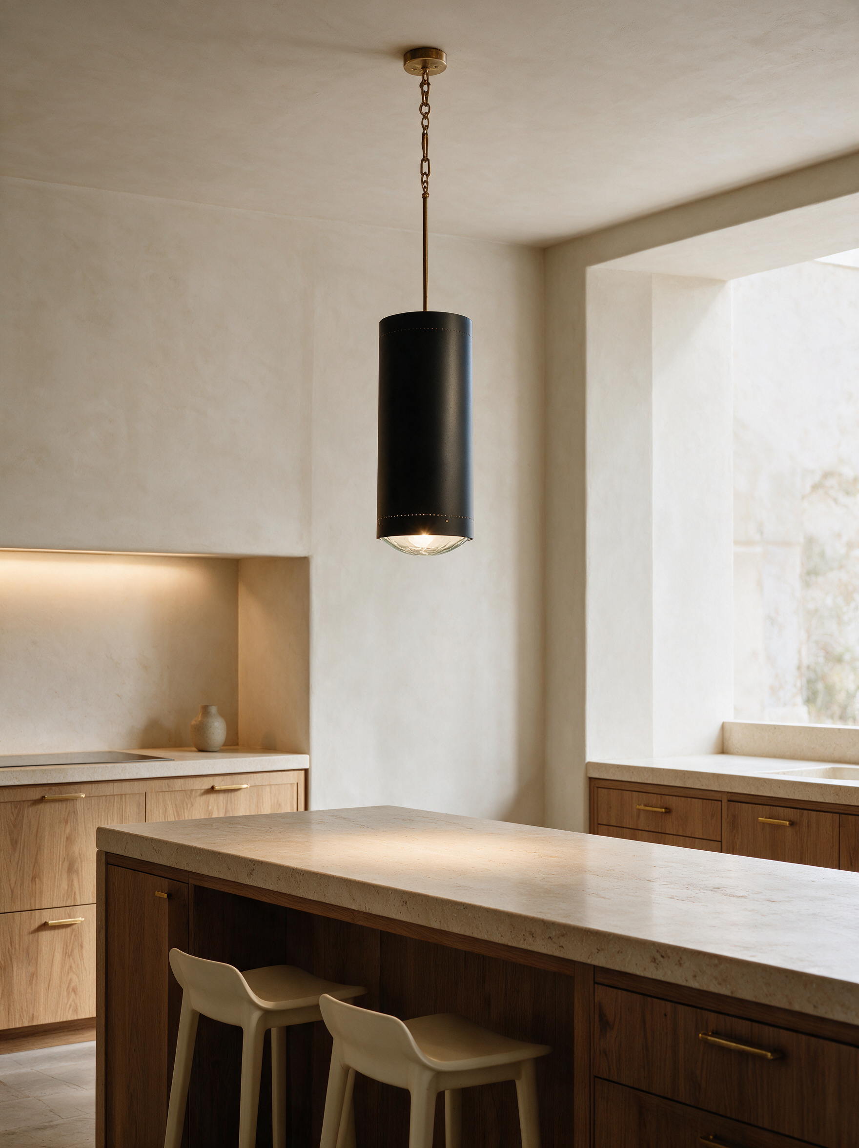 AIR HAVEN Faceted Beam Glass Pendant - Signature Lifestyle Interior