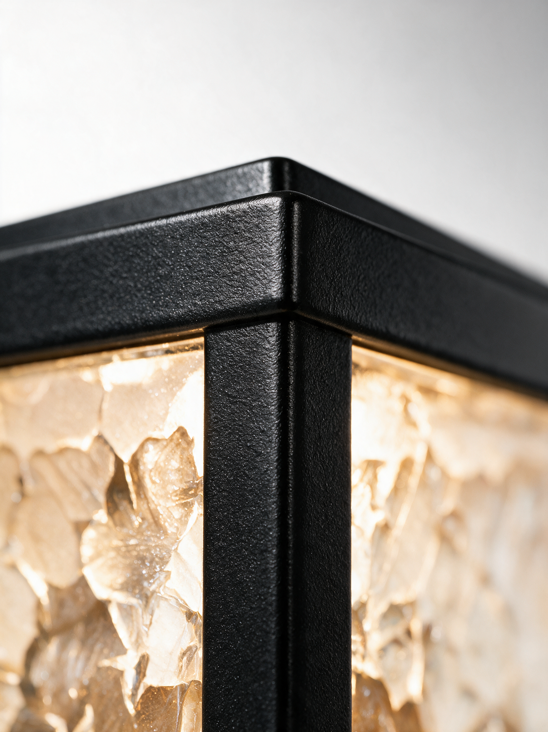 AIR HAVEN Solar LED Pillar Light - Material Detail