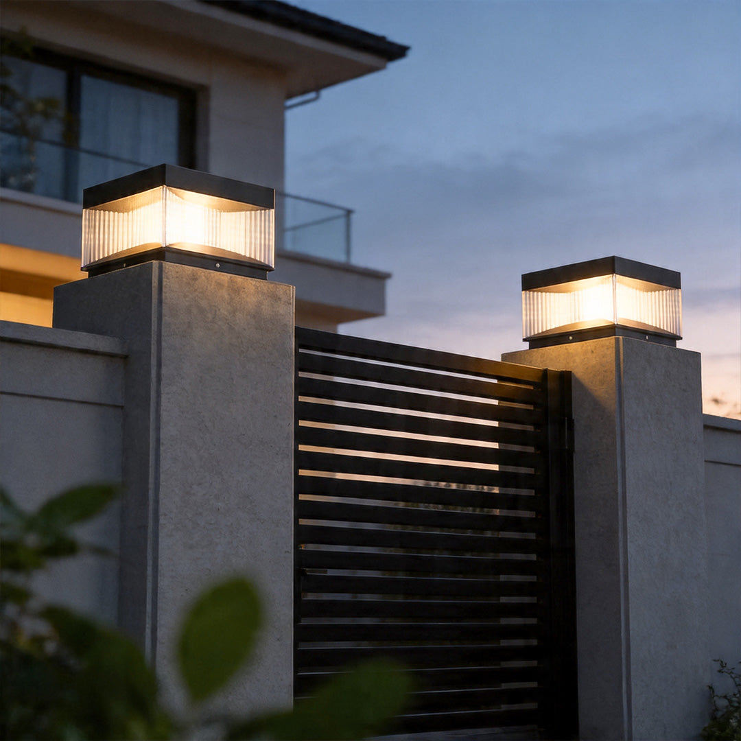 Pillar Lights Outdoor Solar Waterproof Villa Garden Gate Light