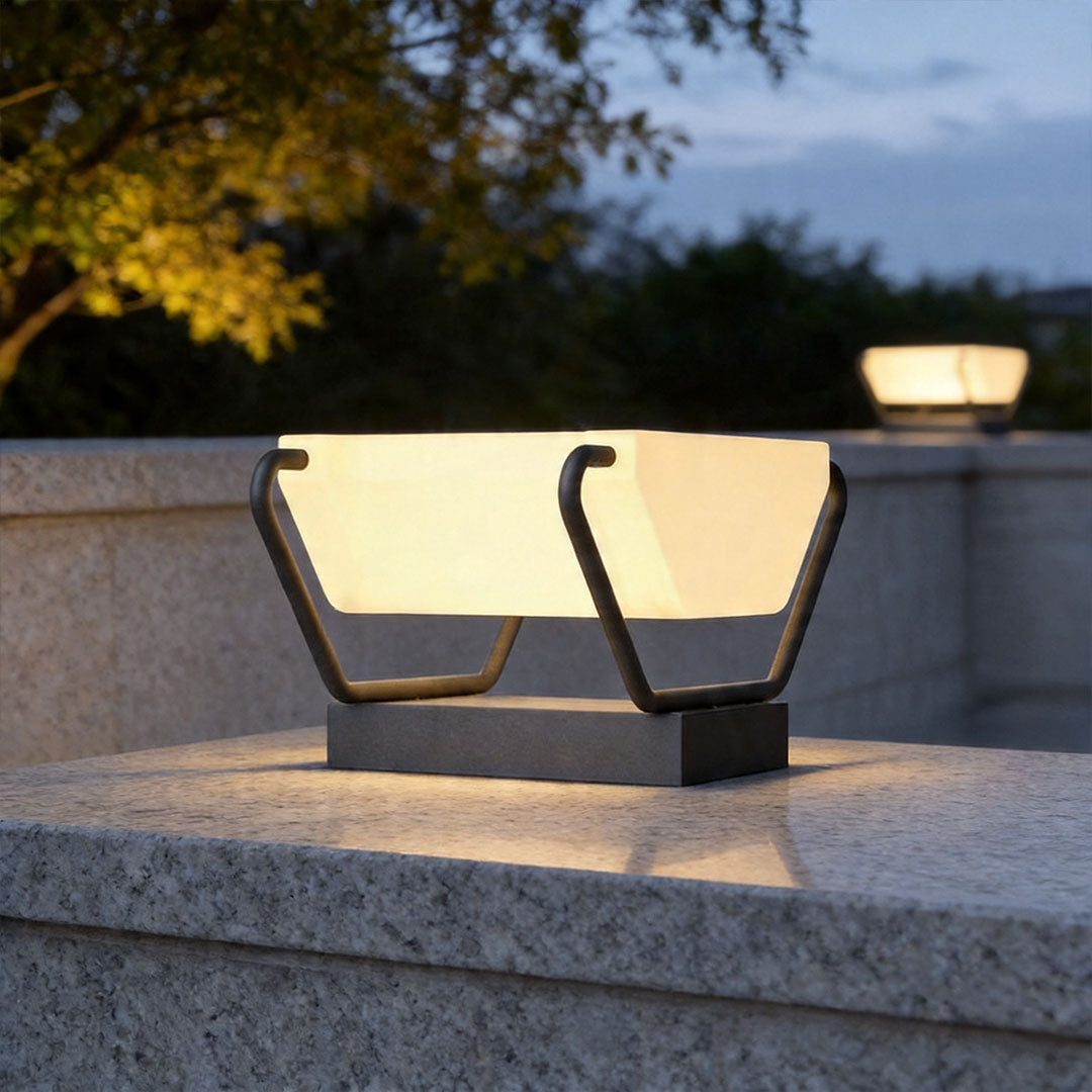 Solar Pillar Lighting Modern Waterproof Garden Gate Light